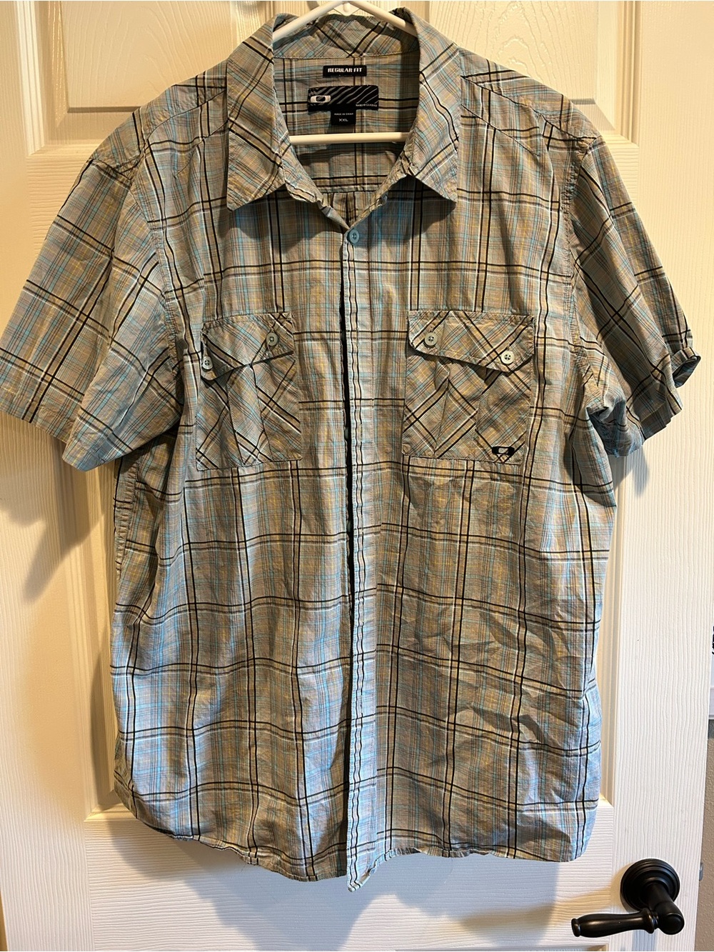 Oakley Men's Short Sleeve Plaid Button-Up Shirt - Light Blue